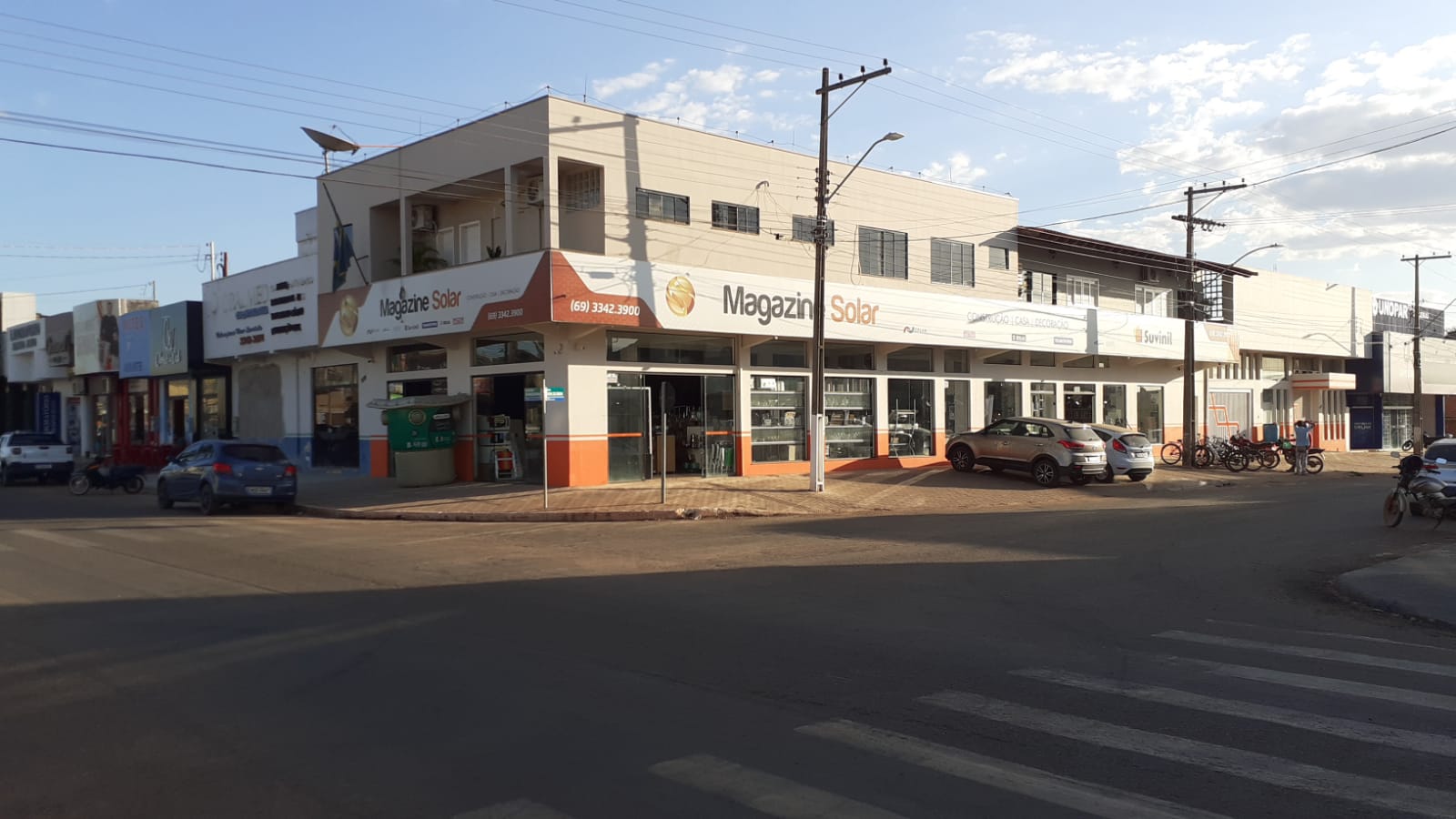 Fachada da loja Magazine Solar em Cerejeiras-RO - Av. Integração Nacional, 1262
